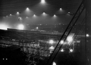 Hamburg. Finkenwerder. Nachtschicht in der Deutschen Werft. Aufgenommen 1951