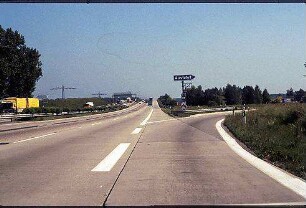 Ausfahrt Ost von Hauptfahrbahn Ost (Karlsruhe Richtung Heidelberg)