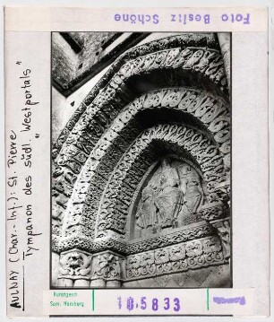 Aulnay, St. Pierre: Südportal, Tympanon, Thronender Christus
