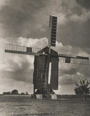 Mark Brandenburg. Ansicht einer Bockwindmühle im Fläming