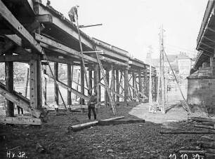 Bau einer Weserbrücke in Höxter