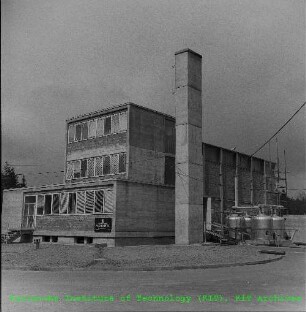 Außenansicht des Gebäudekomplexes der Entaktivierung (flüssig), von Südosten