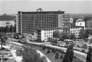 Berlin: Blick vom Hotel Bellevue auf Landesversicherungsanstalt