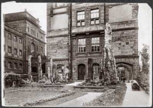 Chemnitz. Versteinerter Wald am König-Albert-Museum