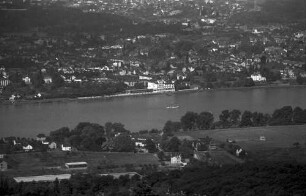 Königswinter, Petersberg: Blick vom Petersberg auf Stadt Bad Godesberg und Rhein
