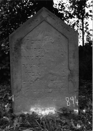 Grabstein 895 (Detailaufnahme 1)