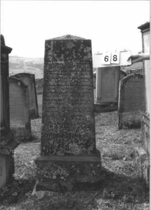 Grabstein 68
