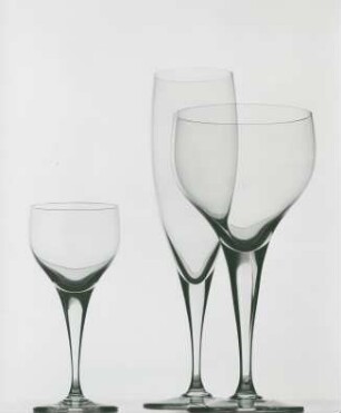Trinkglasserie "Lotus" von Richard Latham