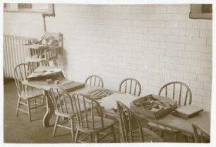Tisch für die Kinder der Immigranten auf Ellis Island, New York