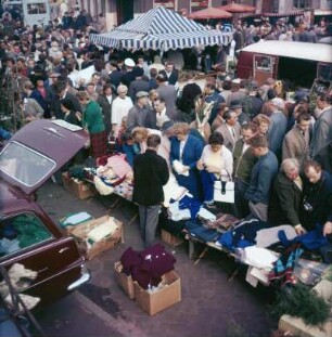 Hamburg. Altona. Fischmarkt. Markttreiben