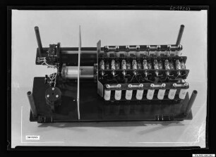 Elektronenmikroskop, Einschub, Bild 3, Foto 1960