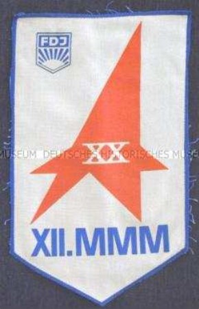 Wimpel der Freien Deutschen Jugend zur Messe der Meister von Morgen anlässlich des 20. Jahrestages der DDR