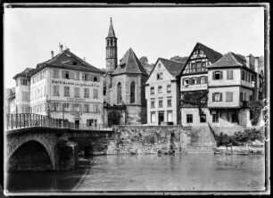 Schwäbisch-Hall. Blick zur Johanniterkirche, links Henkersbrücke