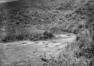 Akanjaru : Blick entlang des Flusses Akanjaru