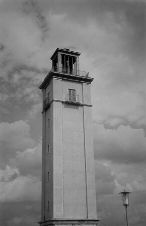 Glockenturm des Leipziger Zentralstadions