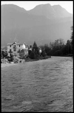 Bad Ischl: Traun mit Katrin [Berg Katrin im Hintergrund]