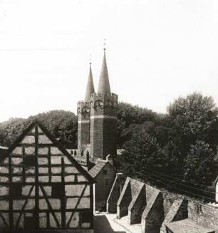Stargard, Stadt : Stargard (Stargard/Polen). Stadtansicht mit Blick auf die Strebepfeiler der Stadtmauer