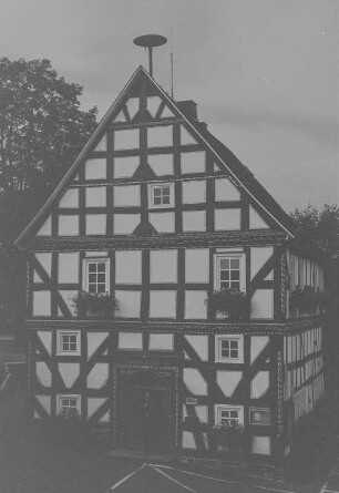 Rathaus (Rathaus, Fachwerk); Bromskirchen, Hauptstraße 10