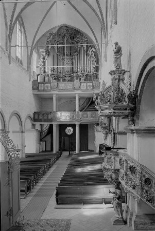 Brandenburg. Dom St. Peter und Paul, Inneres nach Südwesten mit Orgel