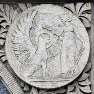 Hackesche Höfe — Relief