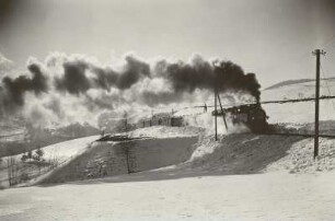Geisingberg bei Altenberg, bergwärts fahrende Schmalspurbahn