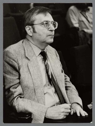Siegfried Köhler : Portrait des Komponisten Siegfried Köhler bei einer Probe mit der Dresdner Philharmonie im Kulturpalast Dresden