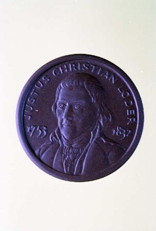 Justus Christian Loder, 1753-1832 : Justus Christian Loder, 1753-1832. Medaille. Böttgersteinzeug. Vorderseite mit Portrait und Inschrift