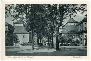 Augustusburg. Burghof