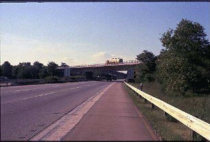 Hauptfahrbahn Ost (Heilbronn Richtung Mannheim): Brücke Süd (Rampe Süd [Heilbronn Richtung Speyer]) von Süden