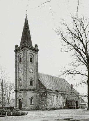 Dorfkirche, Forst (Lausitz)