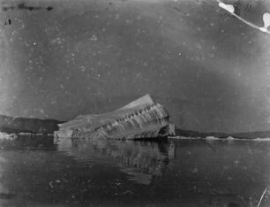 Eisberg : Eisberg im Uummannaq Fjord