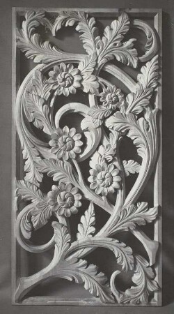 Orgelprospekt mit floralen Motiven (rechter Teil)
