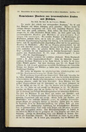Gemeinsames Wandern von heranwachsenden Knaben und Mädchen