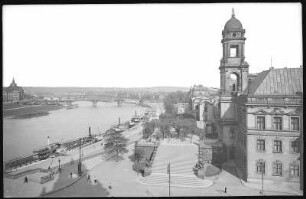 Dresden. Blick auf die Elbe und Landhaus (richtig: Ständehaus)