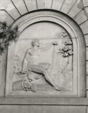 Der Ackerbau (Relief) : Der Ackerbau (Relief). Ton; 1,29 x 1,10 m (1805?; F. Pettrich). Dresden-Wachwitz, Wachwitzer Weinberg 4, Altes Gärtnerhaus, Linker Anbau