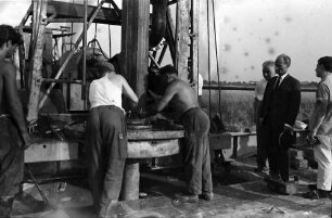 Hausen an der Möhlin: Arbeiter am Bohrer