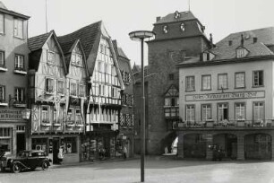 Linz am Rhein, Rheintor : Linz am Rhein. Rheintor. Stadtseite über den Burgplatz