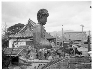 Kobe. Großer Buddha (Daibutsu im Yogi-Sitz) im Hōshakuzan Nōfuku-ji