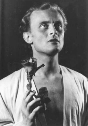 Hamburg. Deutsches Schauspielhaus. Der deutsche Schauspieler Horst Breitenfeld (1924-2010) in "Sodom und Gomorrha" von Jean Giraudoux in der Rolle des Gärtners.