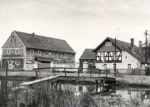 Straßenraum in Sollschwitz : Bauwesen - Wirtschaftsgebäude und Gehöfte. Ort: Sulšecy / Sollschwitz. Bauernhof