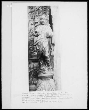 Chorgestühl, Detail: Apostel Johannes