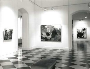 Dresden. Ausstellung "Ernst Wilhelm Nay. 1902-1968" im Georgenbau des Residenzschlosses. Raumaufnahme
