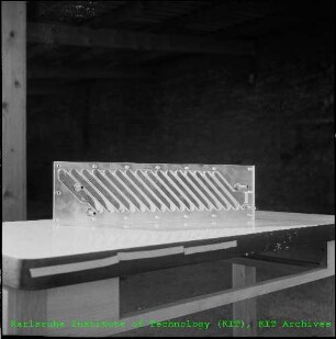 Bauteil eines Mischabsetzers (Mixer-Settler) des Instituts für Heiße Chemie (IHCh)