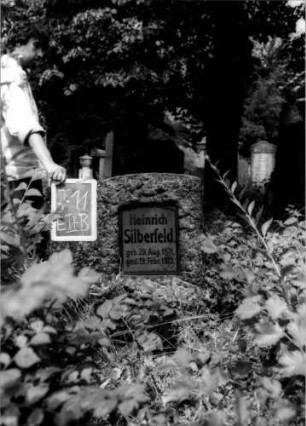 Grabstein E II B/7/11