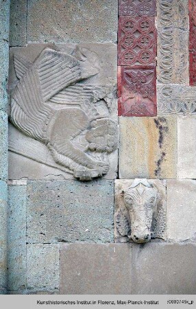 Wandschmuck der Fensterrahmung : Ochsenkopf