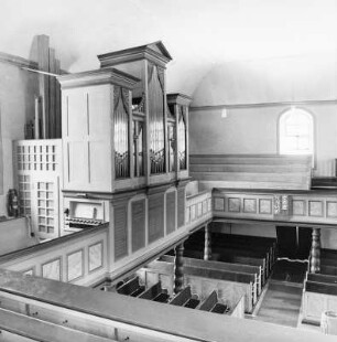Evangelische Pfarrkirche; Siegbach, Kirchbergstraße, Der Kirchberg