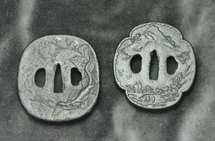 Zwei Tsuba (Stichblatt)