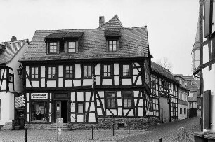 Gasthaus ''Zum Hirsch'' (Hofanlage); Oberursel, Marktplatz 8, Hollerberg 17