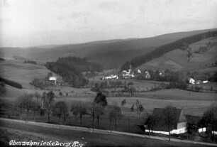 Ansicht Oberschmiedeberg und Oberschaar (Teil) : Links: Kehrer-Gut, vorn: Mai-Gut - in den 60er Jahren zusammengebrochen (beide zur Oberschaar); hinten Oberschmiedeberg re.: Zainhammer (zu Osbg)