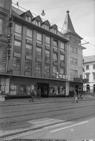 Eröffnung des neuen Wohn- und Geschäftshauses Kaiserstraße 129